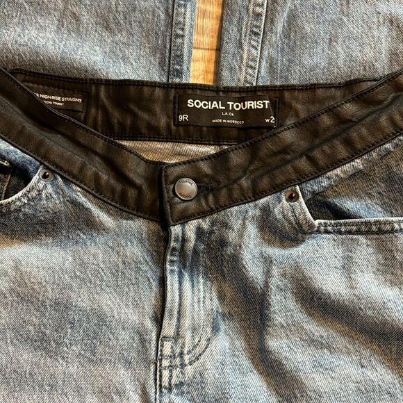 Abercrombie and Fitch SOCIAL TOURIST jeans- size 9R—29 - Picture 5 of 8